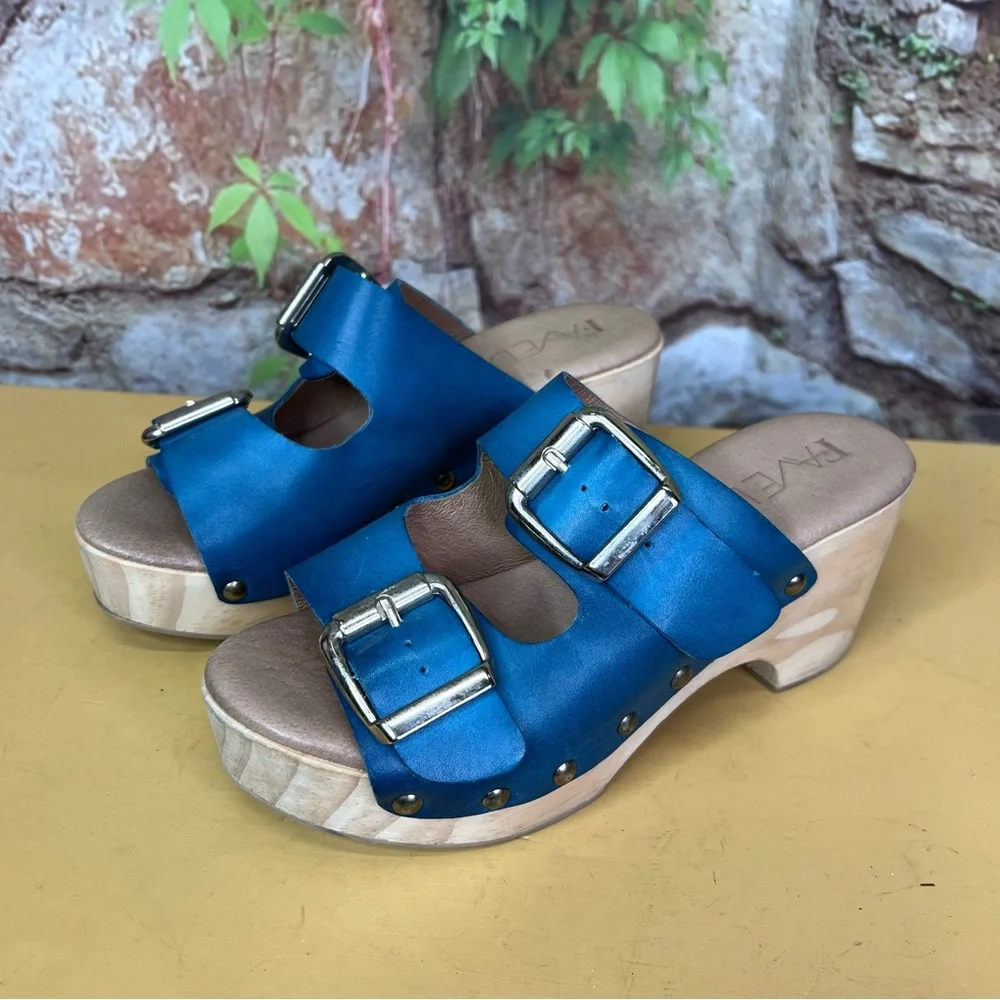 FAVELA Turquoise Leather Double Buckle Sandals, 37 - Picture 2 of 14